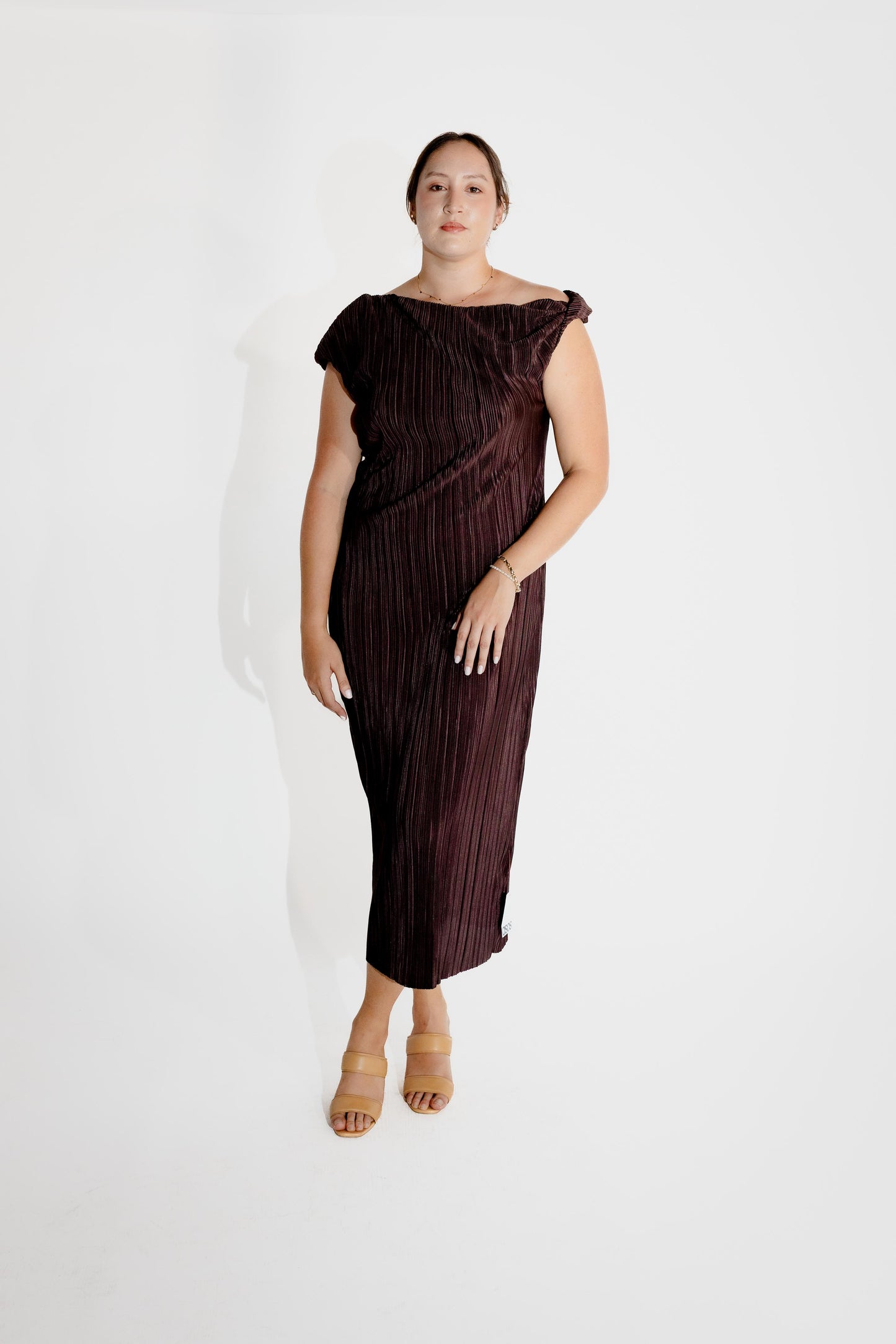 Alicia (102)